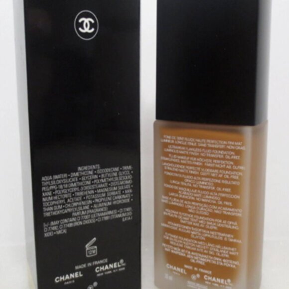CHANELULTRA LE TEINT Ultrawear All-Day Comfort Flawless Finish Foundation BD131 - Picture 8 of 9